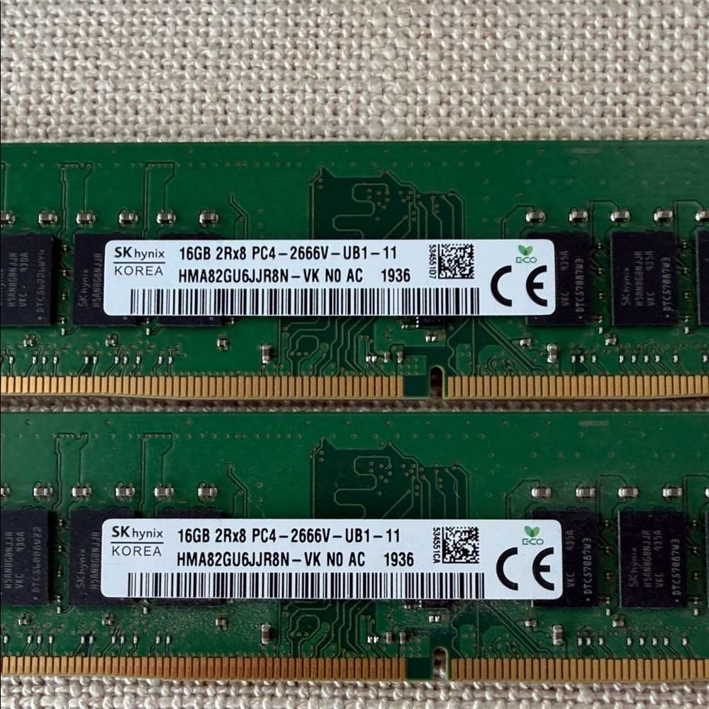 32GB DDR4 2666MHz Desktop RAM Module - Green (2 x 16GB) - Picture 2 of 7